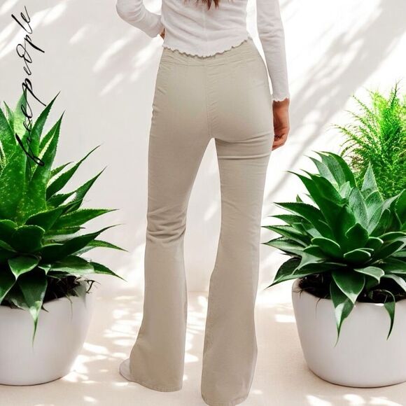 Free People Jayde Seamed Corduroy Flare Pants Jeans in the Size 32 in Grey - Picture 3 of 6